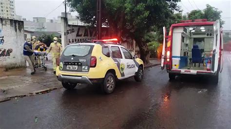 Briga De Fam Lia Termina Homem Agredido Na Rua Da Bandeira V Deo