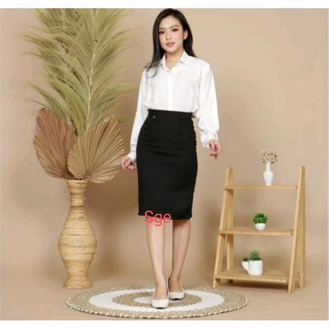 Jual Rok Kerja Pendek Hitam Span 3 4 Bahan Formal Kantor Shopee Indonesia