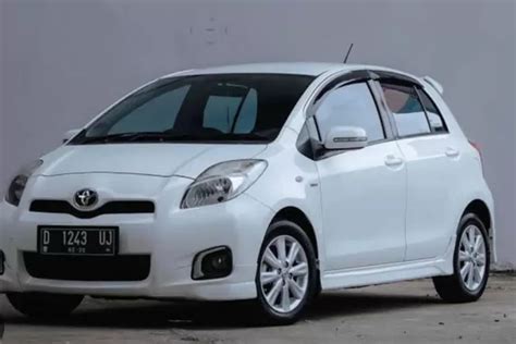 Ini Kelebihan Toyota Yaris Bakpao Pesaing Terberat Honda Jazz Relung