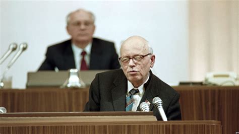 Andrei Sakharov 1921 1989 prêmio Nobel da Paz e símbolo da luta