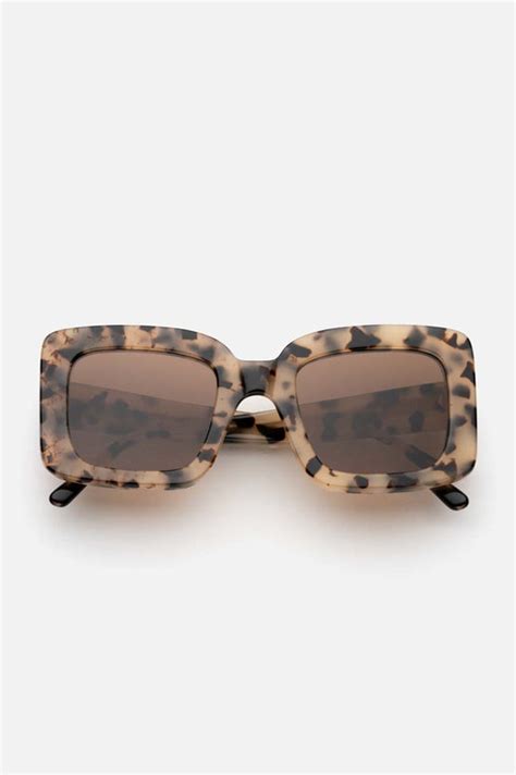 Lu Goldie Mia Sunglasses Choc Tort Slick Willys