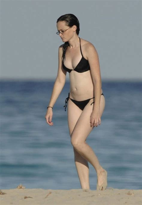 9 Sexy Alexis Bledel Bikini Pics