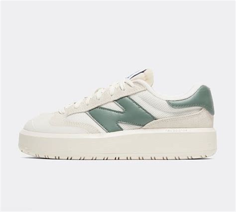 New Balance Womens CT302 Trainer Sea Salt Dark Green Footasylum