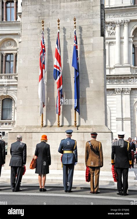 Cenotaph Ceremony Hi Res Stock Photography And Images Alamy