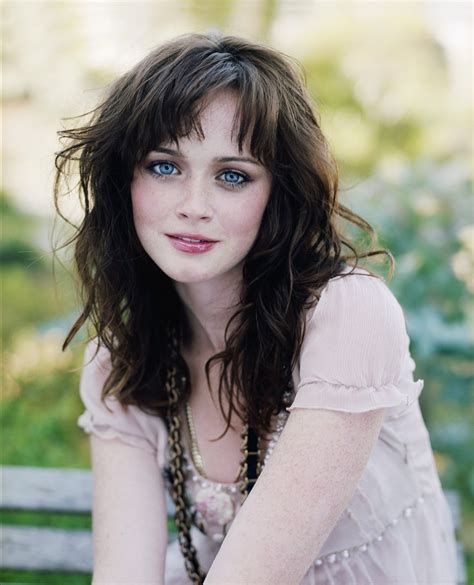 Alexis Bledel Photo Gallery 383 Best Alexis Bledel Pics Celebs