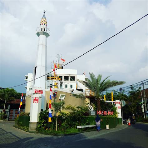 Wisata Menarik Di Kota Cimahi Masjid Jami Al Baakhirah Menikmati