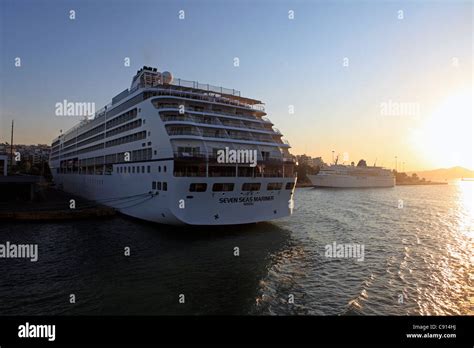 greece attica athens piraeus the cruise terminal Stock Photo - Alamy