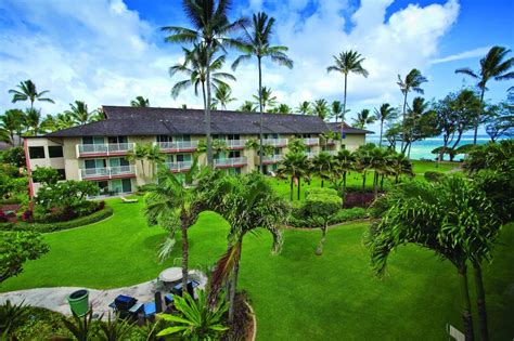 7 Luxurious Kauai Resorts for an Epic Hawaiian 2024 Vacation