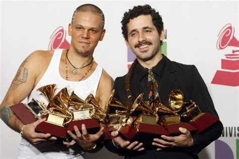 Le Duo Calle 13 Grand Gagnant Des Latin Grammys La Presse