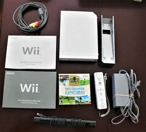 Nintendo Wii White Console With Wii Sport Play Occasion Games MORE