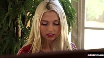 Europea Milf Dovefucks Rubia Compa Ero De Cuarto Xvideos