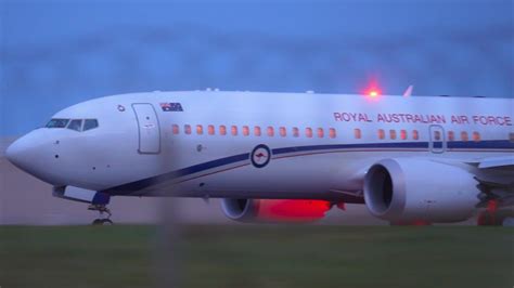 Twilight Departures Minutes Of Melbourne Airport Plane Spotting