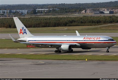 N377AN American Airlines Boeing 767 323ER WL Photo By Mikko Mertanen