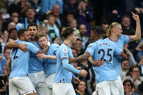 Premier League Manchester City goleó 4 1 a Arsenal y se prendió en la