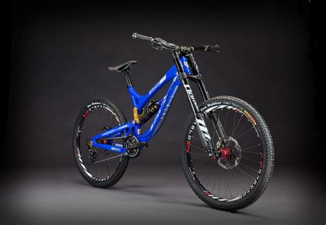 intense  evo  downhill bike mountain bikes feature