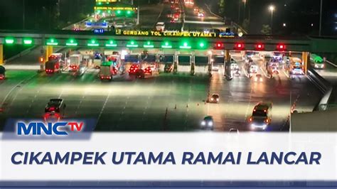 Ramai Lancar Terjadi Peningkatan Jumlah Kendaraan Di Gerbang Tol