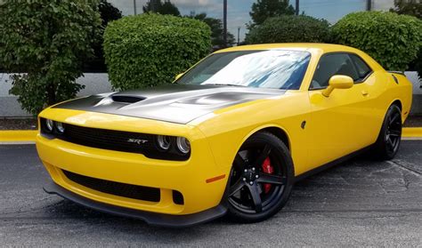 Test Drive: 2017 Dodge Challenger SRT Hellcat | The Daily Drive ...