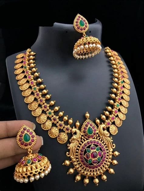 Aashkaanya Is An Online Traditional Indian Imitation Jewelry Boutique