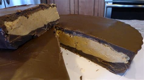 Giant Peanut Butter Cup Recipe - Akron Ohio Moms