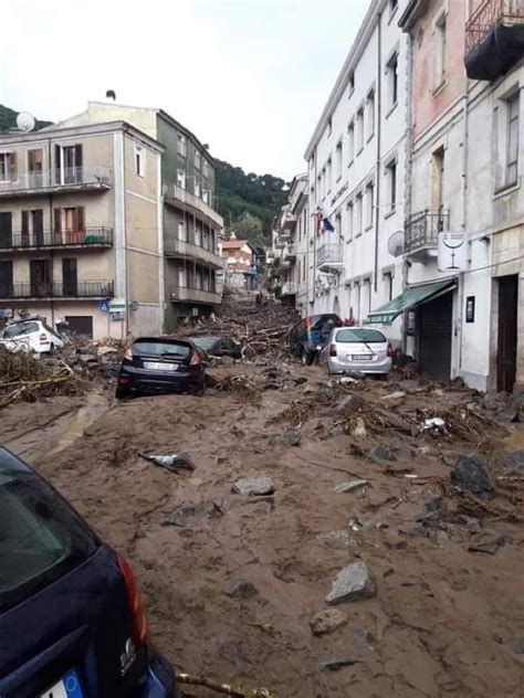 Alluvione In Sardegna Inferno Di Fango A Bitti Almeno 3 Morti Altri