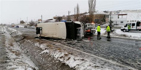 Tar M I Ilerini Ta Yan Minib S Devrildi L Yaral