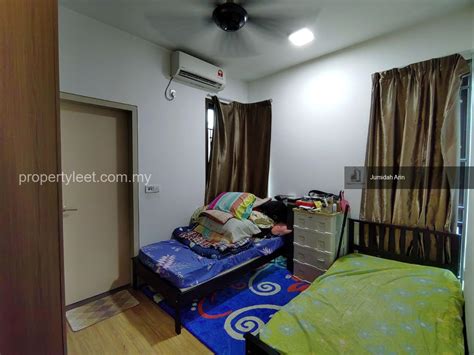 Renovated Corner Unit Double Storey Elmina Valey Elmina West Shah