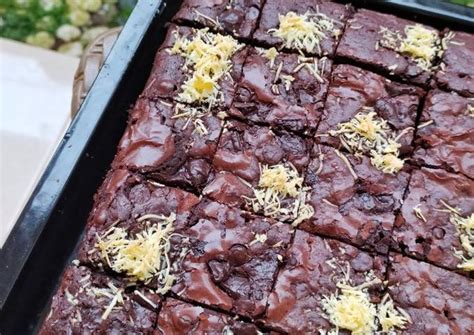 Resep Shiny Crust Fudgy Brownies Oleh Icha Khairunnisa Cookpad