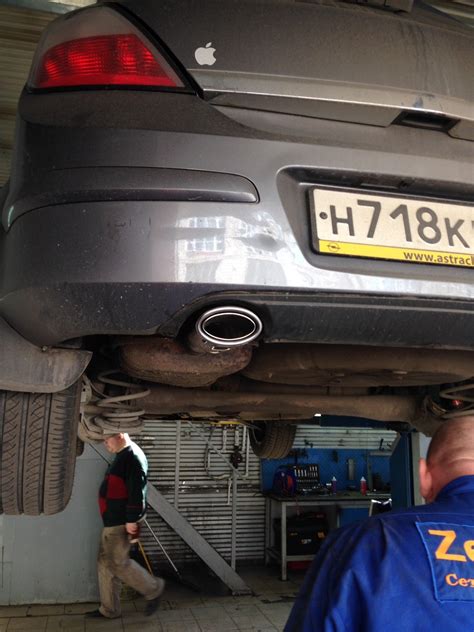 Оригинальная насадка на глушитель — Opel Astra H, 1,8 л, 2007 года ...