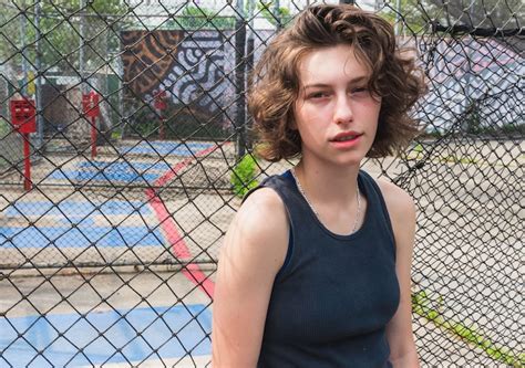 King Princess De Luxo Discaço De Estreia “cheap Queen” Ganha Versão