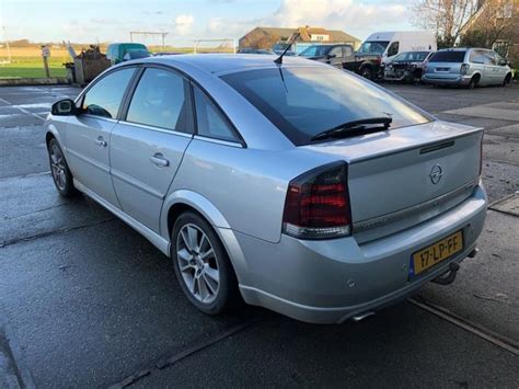 Opel Vectra C GTS 3 2 V6 24V Unfallauto 2003 Grau