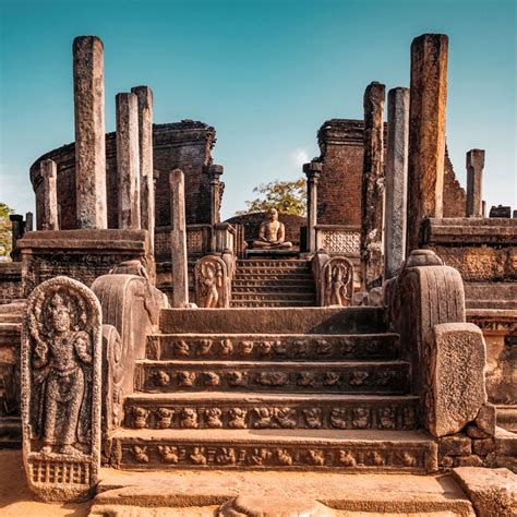 Anuradhapura Polonnaruwa TKA Tours Lanka