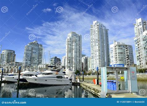 Yaletown,Vancouver BC,Urban Living in Luxury. Editorial Photo - Image of canada, yaletown: 112073891