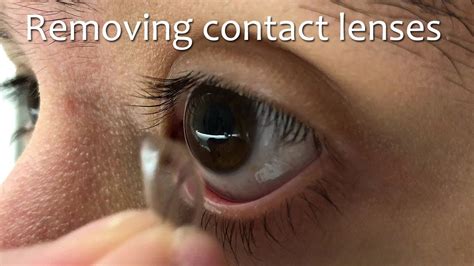 How To Remove Contact Lens Youtube