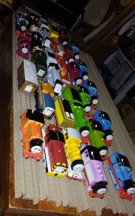 All of my current Thomas trackmaster engines : r/thomasthetankengine