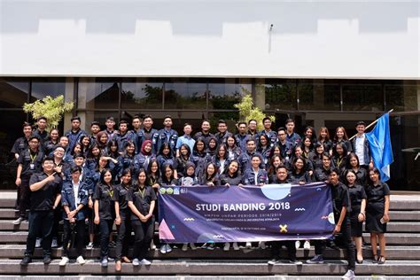 KEGIATAN STUDI BANDING 2018 HIMPUNAN MAHASISWA PROGRAM STUDI MANAJEMEN