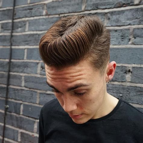 Rockabilly Hairstyles For Men - Wavy Haircut