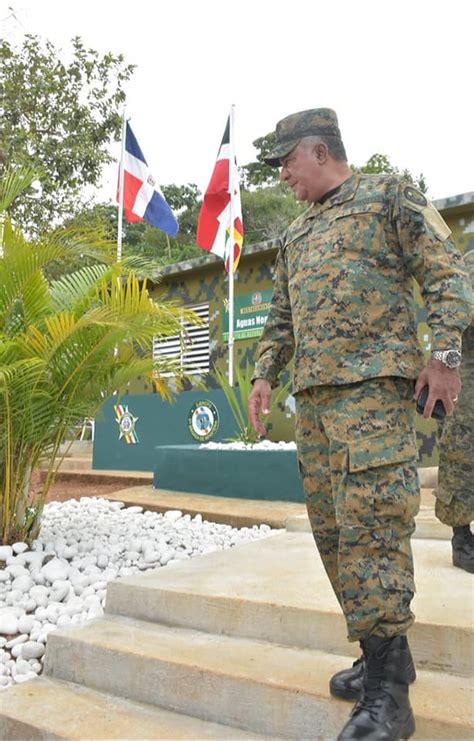 Comandante General del Ejército Dominicano realiza reunión de