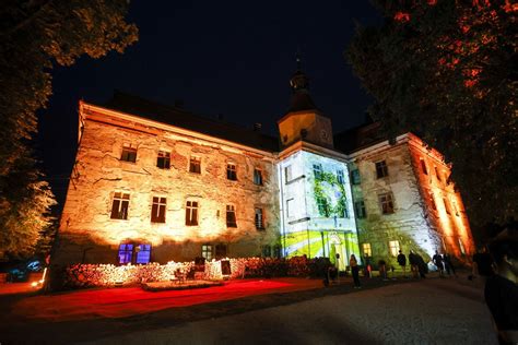 Zamek w Domanicach Kupił go aktor Maciej Musiałowski zobacz zdjęcia