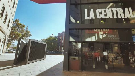 La Librer A La Central Cierra Obligada Su Palacete De Callao E Inicia