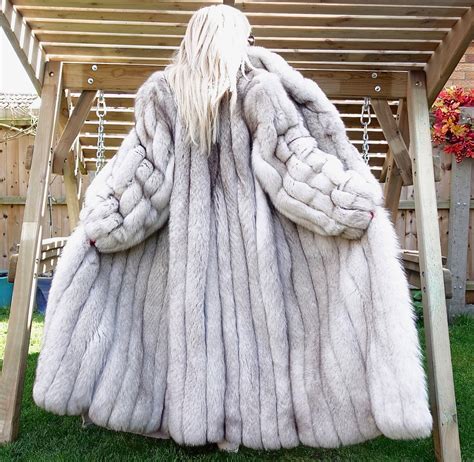 ️ Arctic White Silver Blue Saga Fox Fur Coat Size L Xl Unisex Full