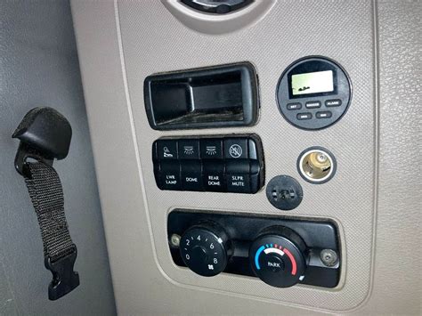 Freightliner Cascadia Sleeper Controls For Sale Winimac In