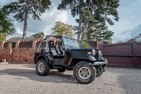 1987 Mitsubishi J53 Jeep