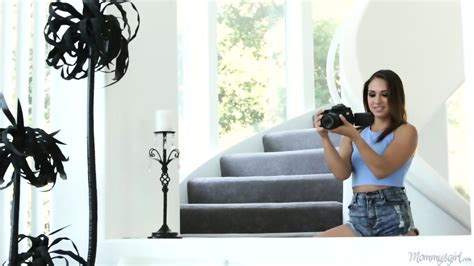 Jenna Sativa And Step Mom Mercedes Carrera Lesbian Fun