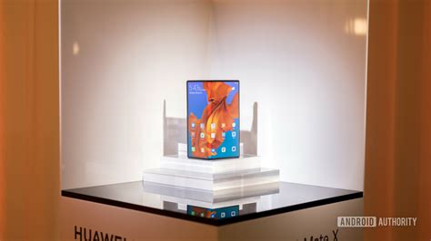 Meet The Huawei Mate X A Foldable Powerhouse With 5G