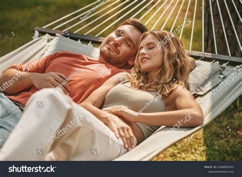 1440 Couple Lying Hammock Images Stock Photos And Vectors Shutterstock