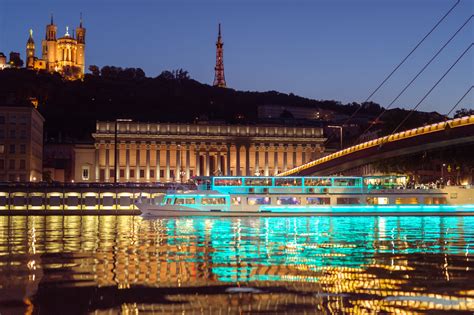 Bateau restaurant Hermès Les Bateaux Lyonnais Lyon France