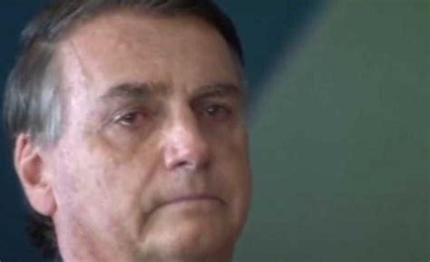 V Deo Bolsonaro Chora Durante Cerim Nia Das For As Armadas