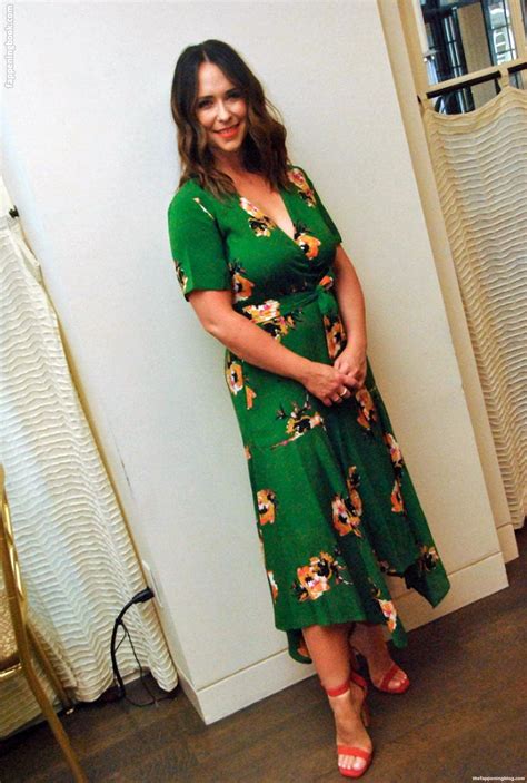 Jennifer Love Hewitt Nude The Fappening Photo 1420171 FappeningBook