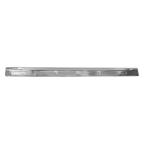 Goodmark GMK402157570LC Front Driver Side Door Sill Plate