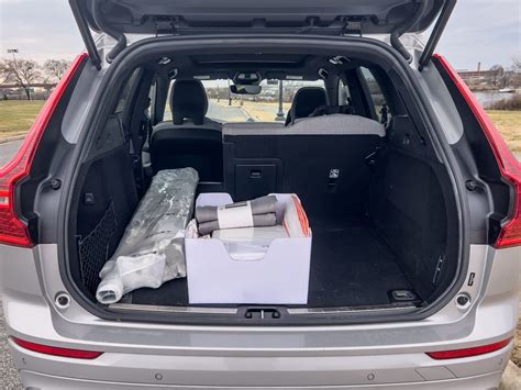 The Volvo XC60 Recharge benefits from bigger hybrid battery - Ars Technica